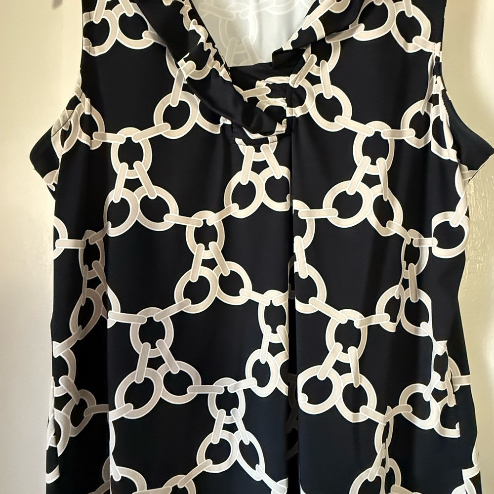 Chain Print Sleeveless Top